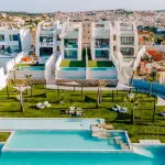 Oceanic Apartments - KEY READY