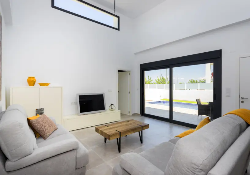 Nueva Daya Villa
