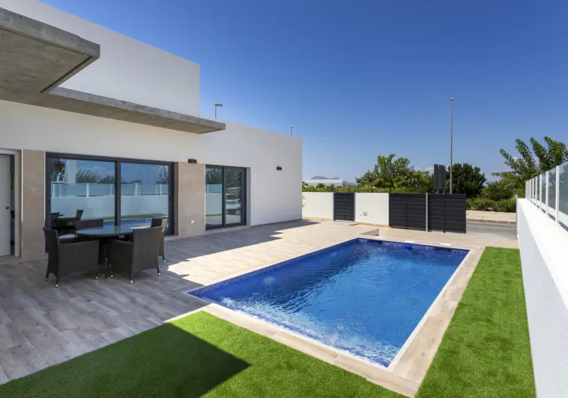 Nueva Daya Villa