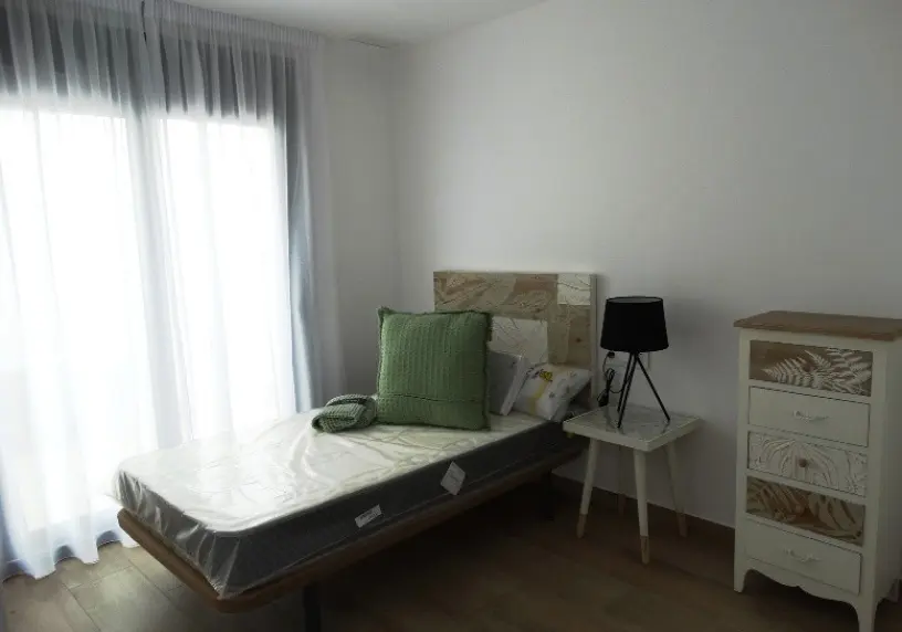 RAMBLA BEACH SEMIS