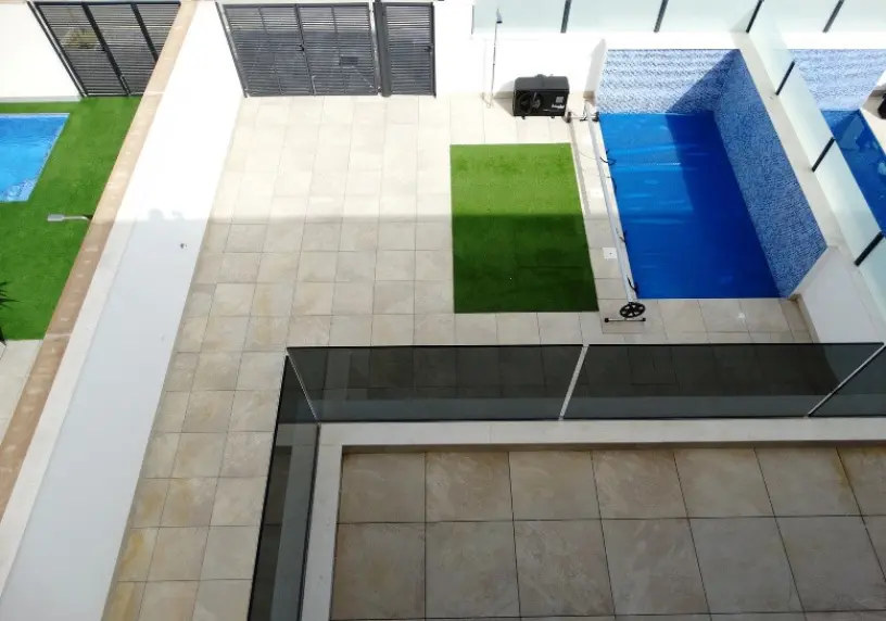 RAMBLA BEACH SEMIS