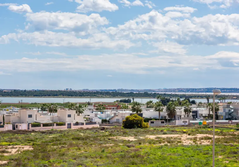 VILLAS LAS LAGUNAS - KEY READY