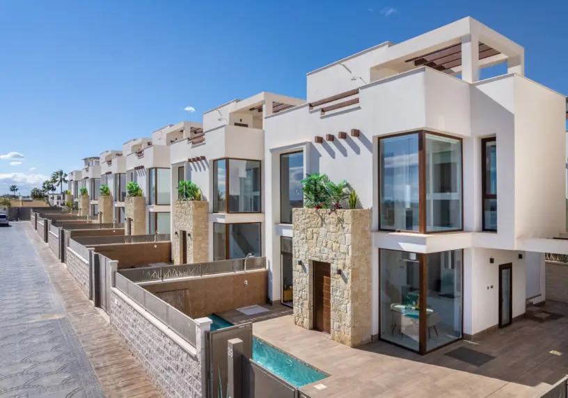 RESIDENCIAL LAGUNA AZUL - KEY READY!