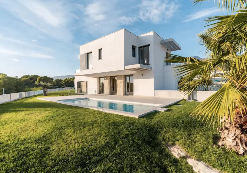 COSTABELLA RESIDENCES - Phase I