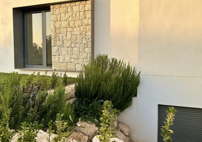 COSTABELLA RESIDENCES - Phase I