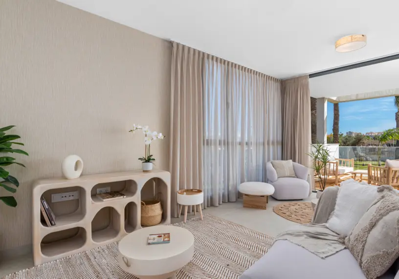 Antilia Apartment IV - KEY READY