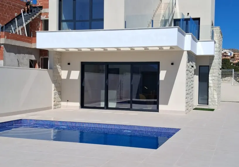 RESIDENCIAL GREEN AND BLUE